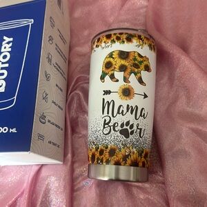 ✨3X25✨Brand new Mama bear tumbler